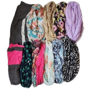 Scarf & Convertible Wrap Lot – 11 Pieces | Mixed Prints & Styles